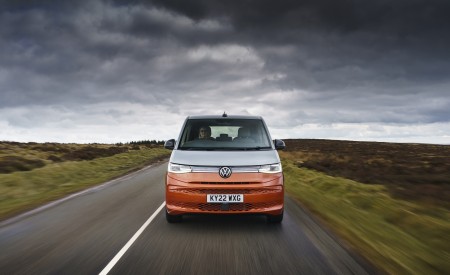 2022 Volkswagen Multivan (UK-Spec) Front Wallpapers  450x275 (10)