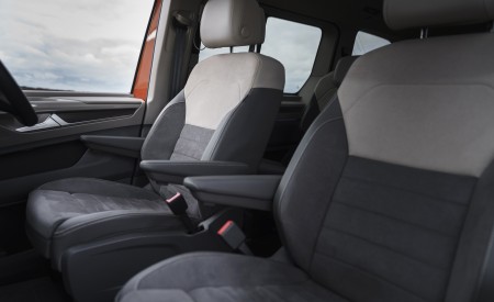 2022 Volkswagen Multivan (UK-Spec) Interior Front Seats Wallpapers 450x275 (35)