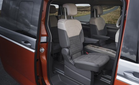 2022 Volkswagen Multivan (UK-Spec) Interior Rear Seats Wallpapers  450x275 (42)