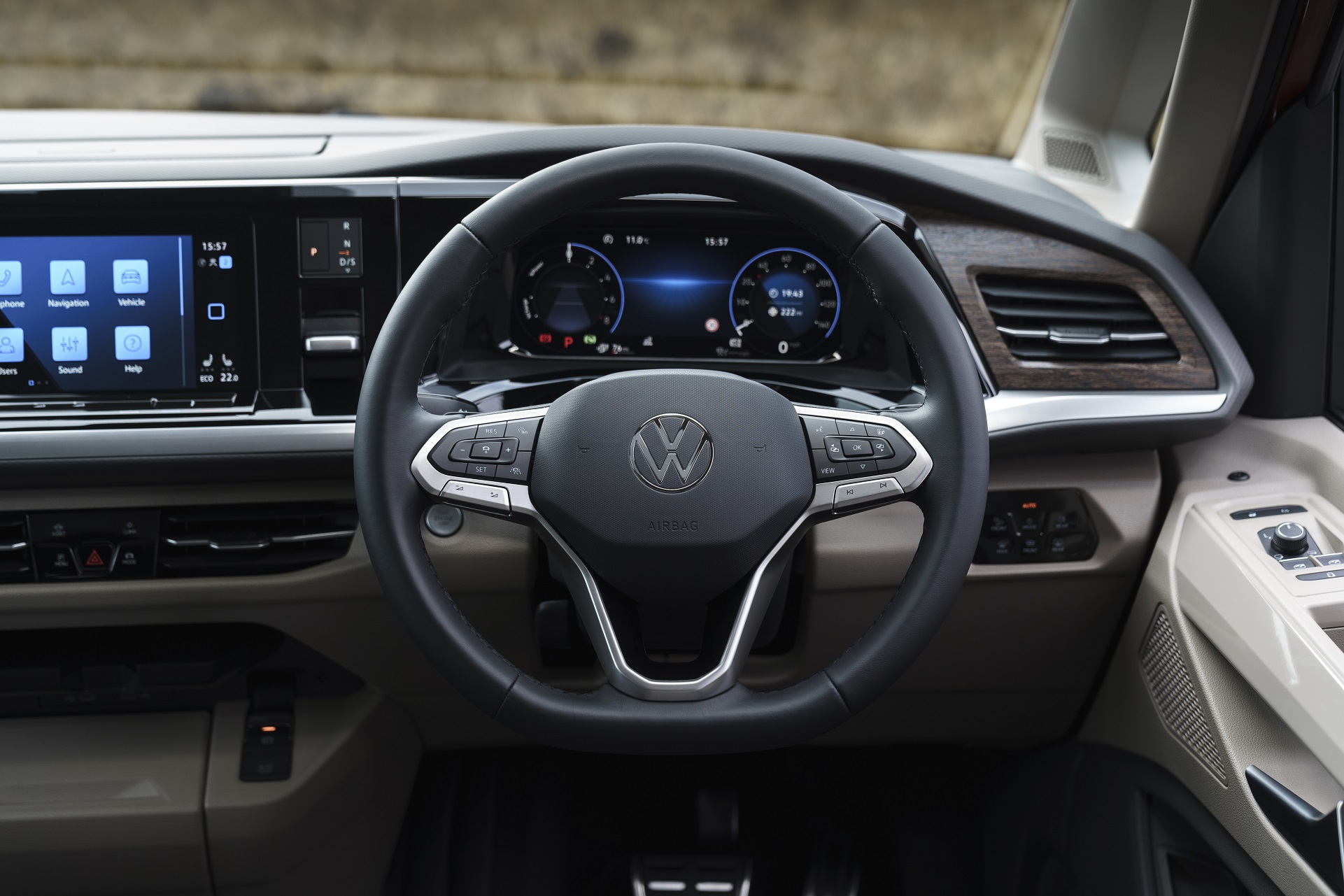 2022 Volkswagen Multivan (UK-Spec) Interior Steering Wheel Wallpapers #36 of 46