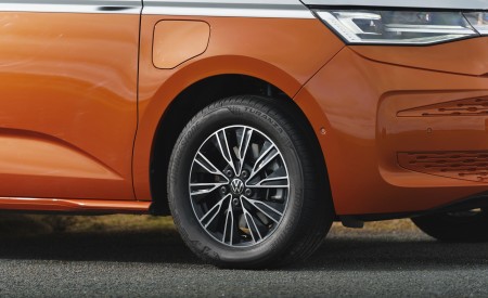 2022 Volkswagen Multivan (UK-Spec) Wheel Wallpapers 450x275 (23)