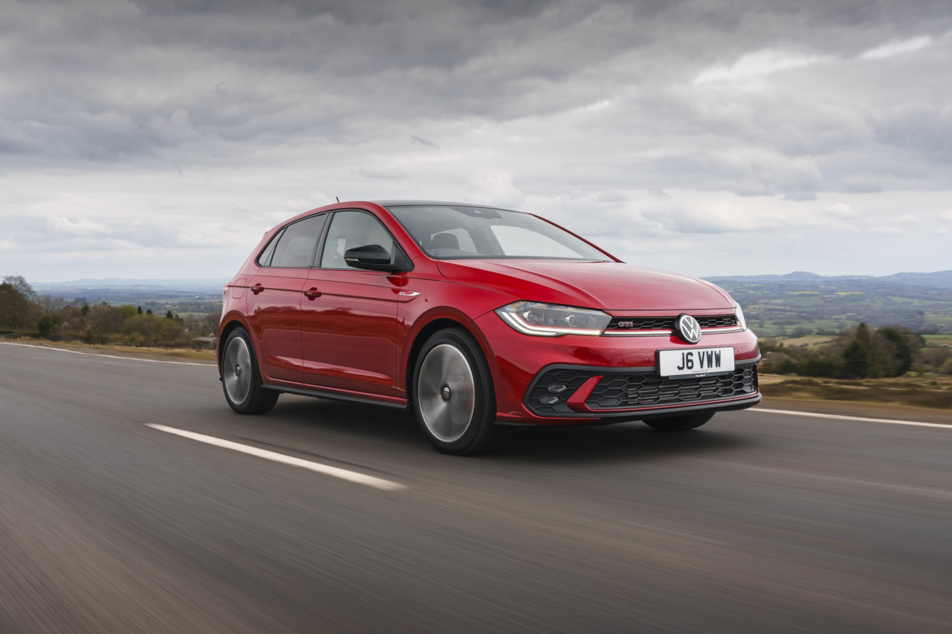 2022 Volkswagen Polo GTI (UK-Spec) Front Three-Quarter Wallpapers (4)