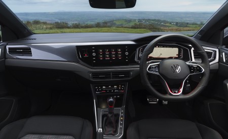 2022 Volkswagen Polo GTI (UK-Spec) Interior Wallpapers 450x275 (19)
