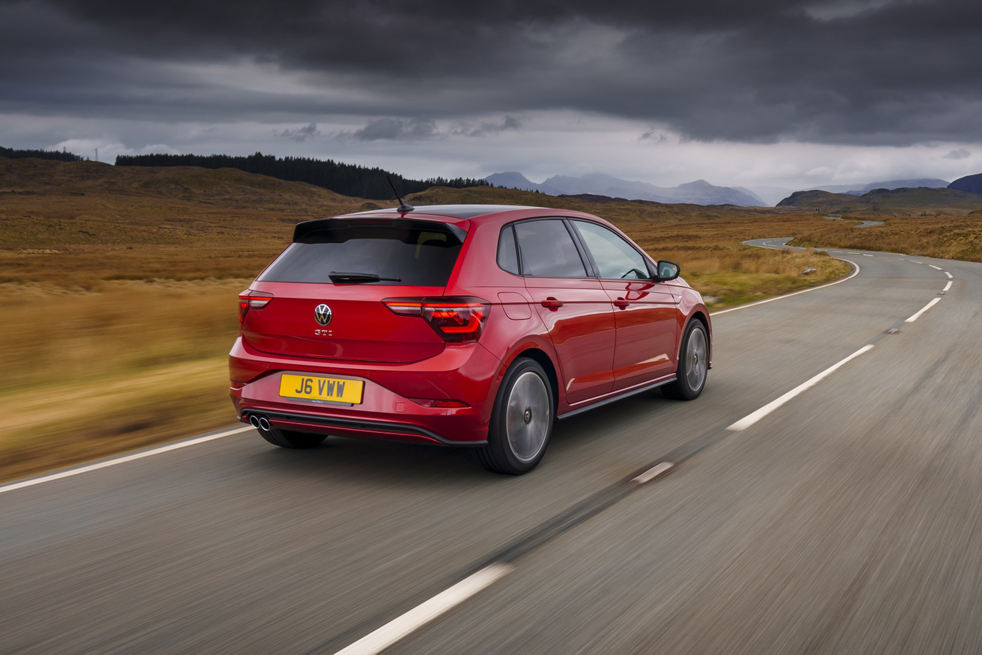 2022 Volkswagen Polo GTI (UK-Spec) Rear Three-Quarter Wallpapers #8 of 34