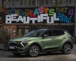 2023 Kia Sportage (Color: Experience Green; Euro-Spec) Front Three-Quarter Wallpapers  150x120 (55)