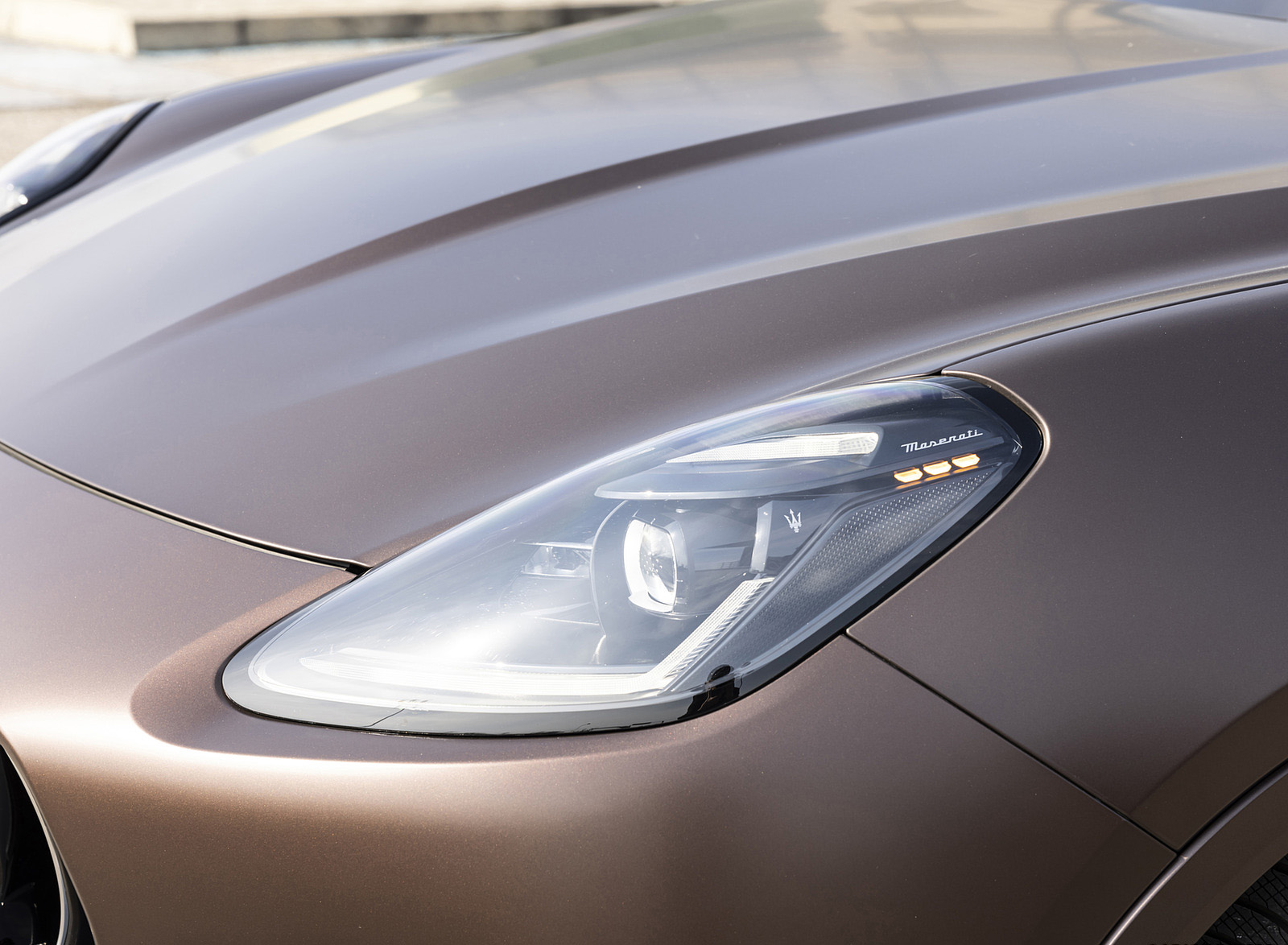2023 Maserati Grecale GT (Color: Bronzo Opaco) Headlight Wallpapers #33 of 58