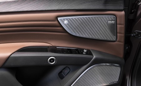 2023 Maserati Grecale GT (Color: Bronzo Opaco) Interior Detail Wallpapers 450x275 (43)