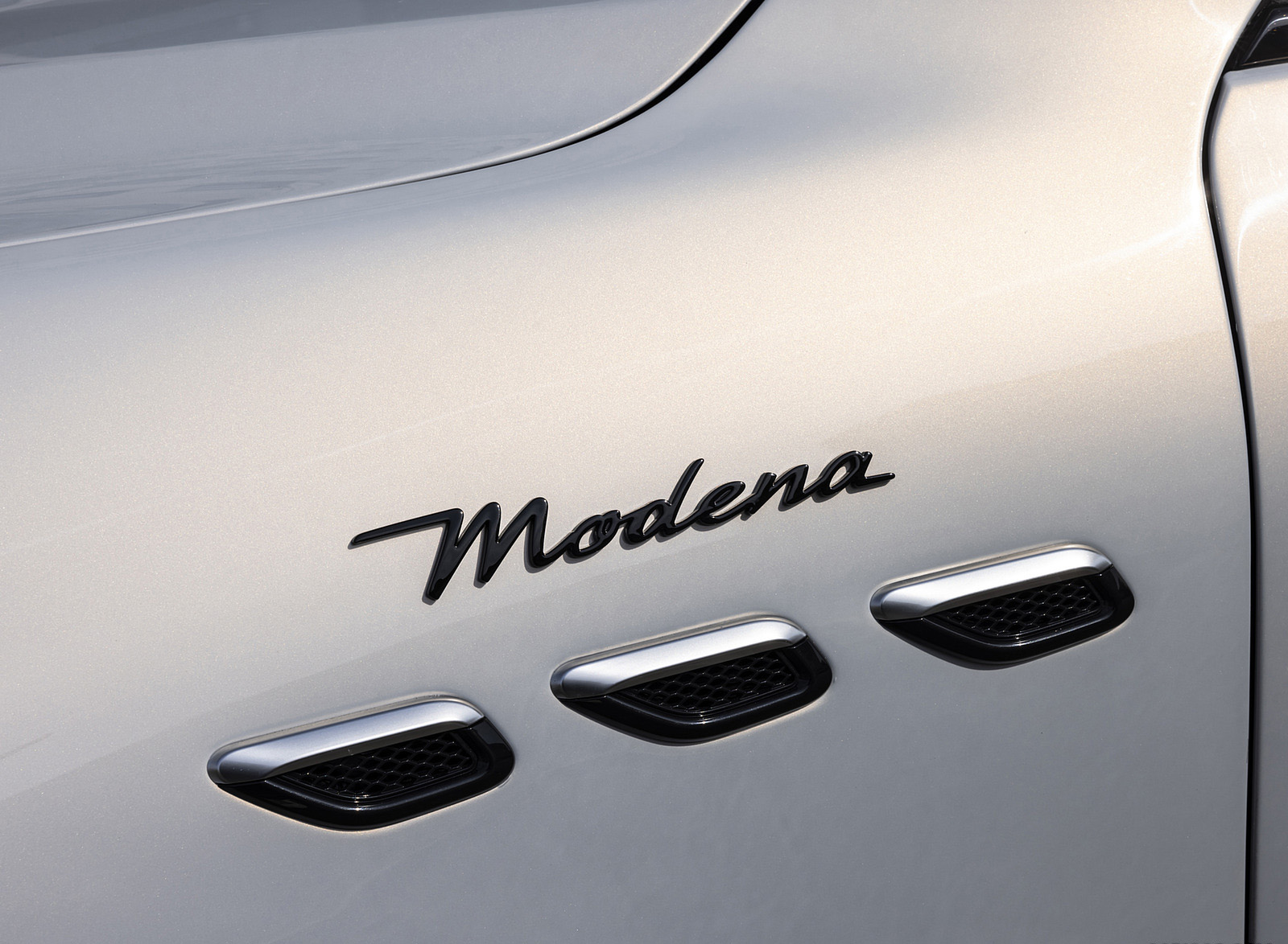 2023 Maserati Grecale Modena (Color: Grigio Cangiante) Detail Wallpapers #74 of 106