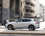 2023 Maserati Grecale Modena (Color: Grigio Cangiante) Side Wallpapers 150x120 (57)