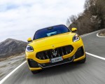 2023 Maserati Grecale Trofeo (Color: Giallo Corse) Front Wallpapers 150x120 (18)