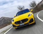 2023 Maserati Grecale Trofeo (Color: Giallo Corse) Front Wallpapers 150x120 (9)