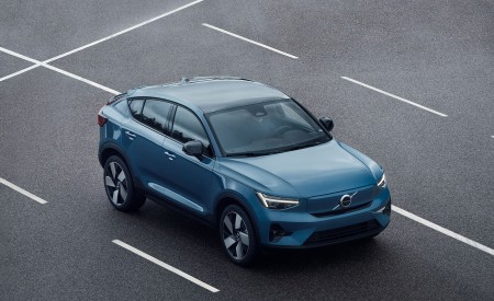 2023 Volvo XC40 Recharge (Color: Fjord Blue) Front Three-Quarter Wallpapers 450x275 (3)