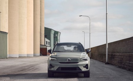 2023 Volvo XC40 Recharge Twin (Color: Sage Green) Front Wallpapers 450x275 (29)