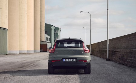 2023 Volvo XC40 Recharge Twin (Color: Sage Green) Rear Wallpapers 450x275 (30)