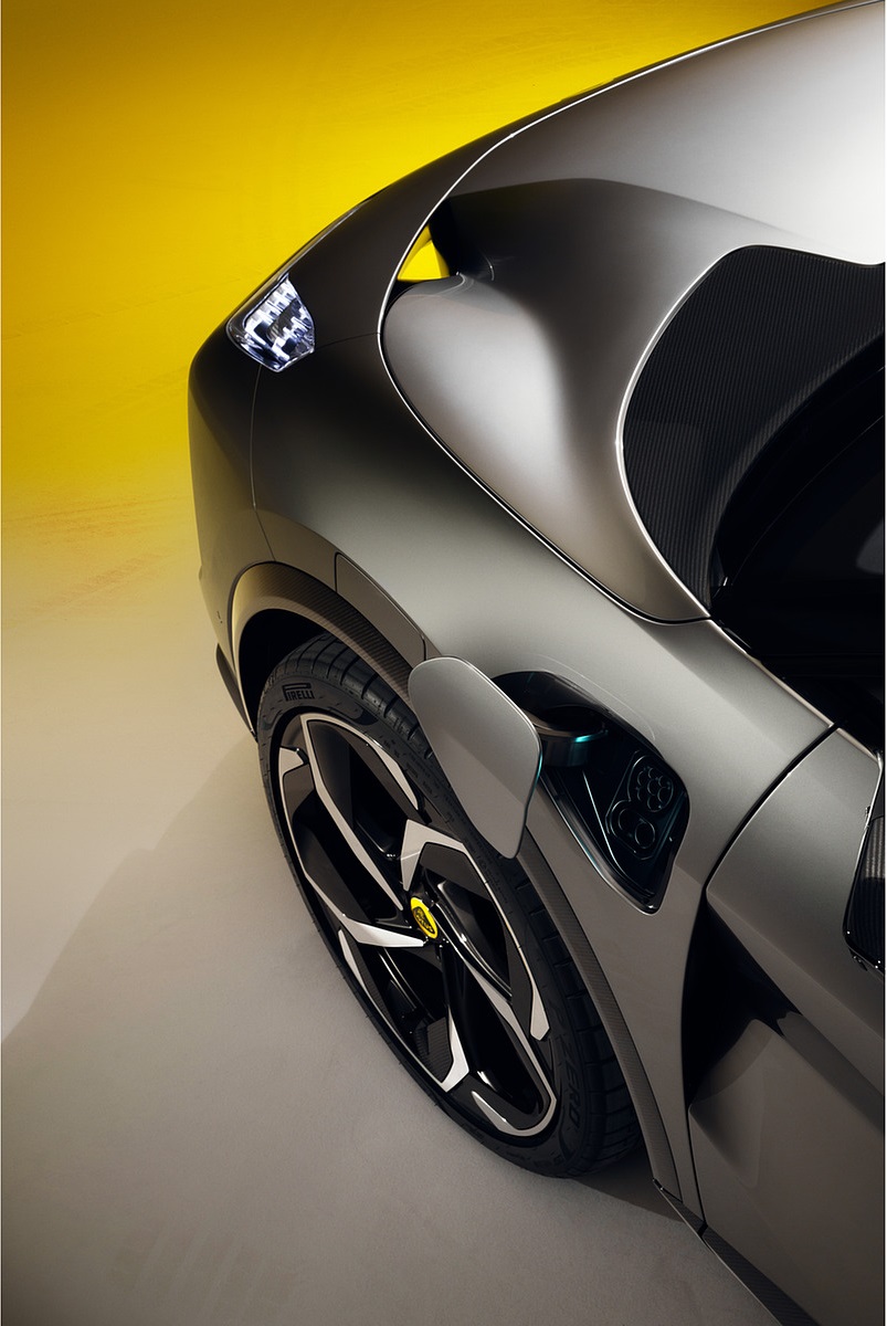 2024 Lotus Eletre Charging Connector Wallpapers  #42 of 64