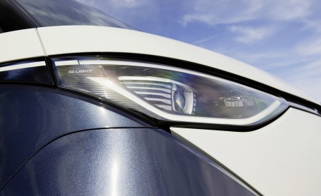 2024 Volkswagen ID. Buzz Headlight Wallpapers 450x275 (163)