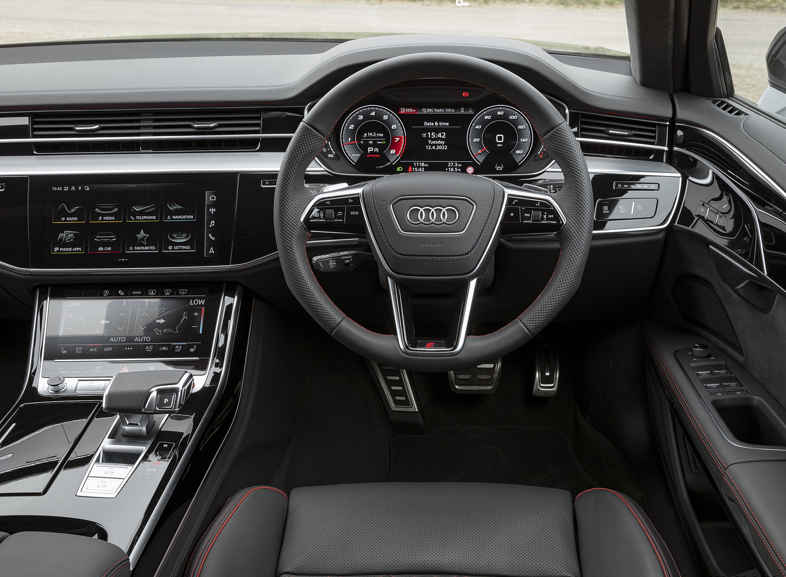 2022 Audi S8 (UK-Spec) Interior Cockpit Wallpapers #42 of 68