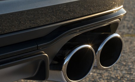 2022 Audi S8 (UK-Spec) Tailpipe Wallpapers 450x275 (36)