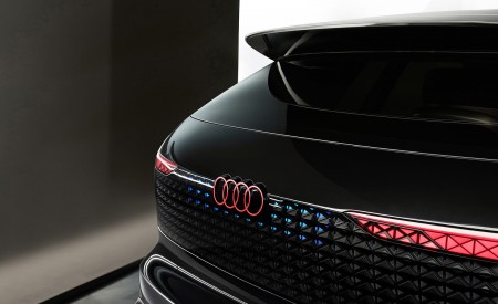 2022 Audi Urbansphere Concept Tail Light Wallpapers 450x275 (45)