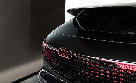 2022 Audi Urbansphere Concept Tail Light Wallpapers 450x275 (42)