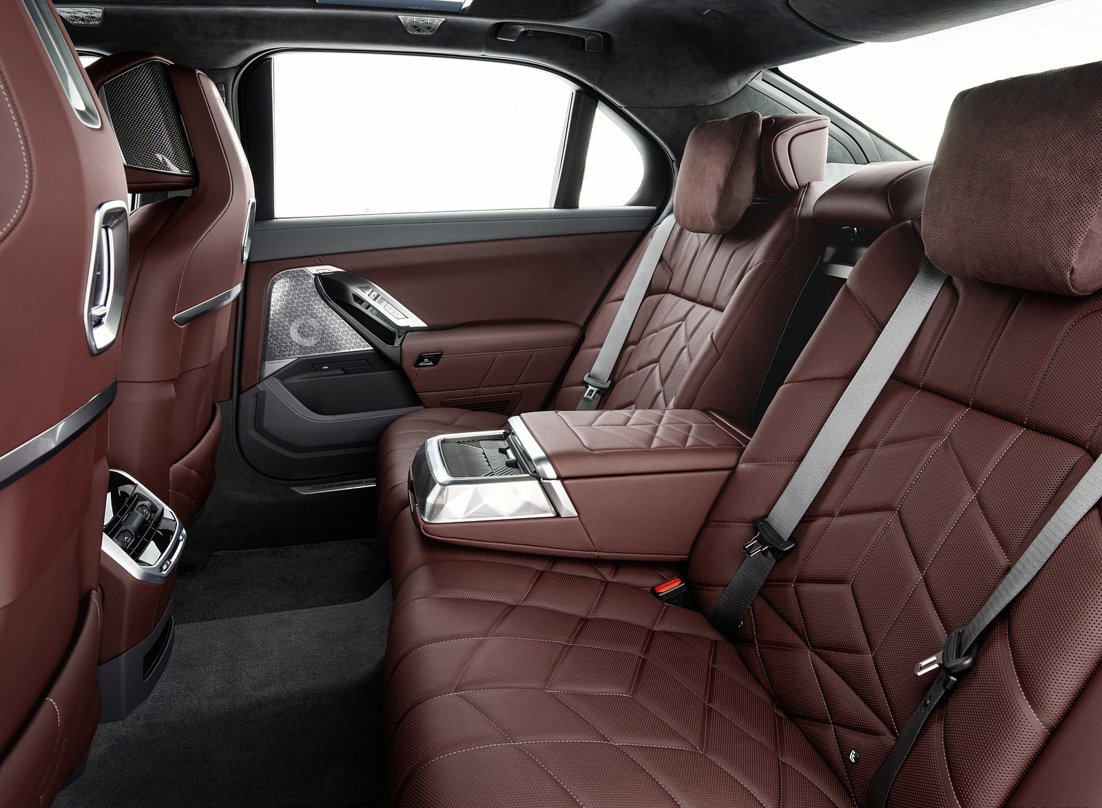 2023 BMW 7 Series 760i xDrive Interior Rear Seats Wallpapers #42 of 94