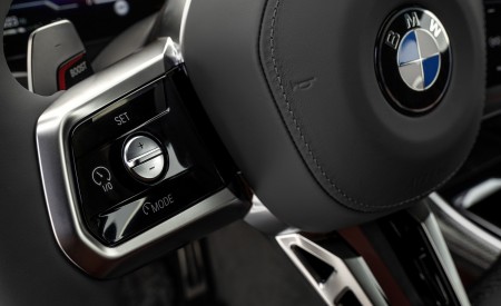 2023 BMW 7 Series 760i xDrive Interior Steering Wheel Wallpapers 450x275 (36)