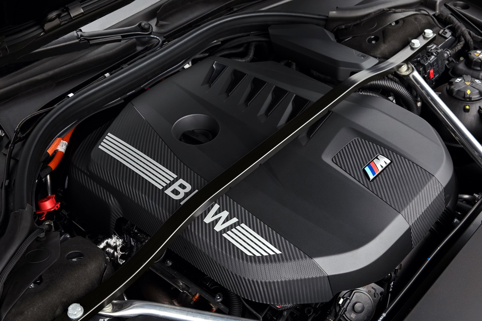 2023 BMW M760e xDrive Engine Wallpapers #71 of 71