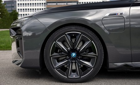 2023 BMW M760e xDrive Wheel Wallpapers 450x275 (64)