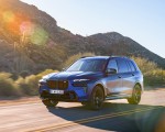 2023 BMW X7 M60i xDrive Front Three-Quarter Wallpapers 150x120 (4)