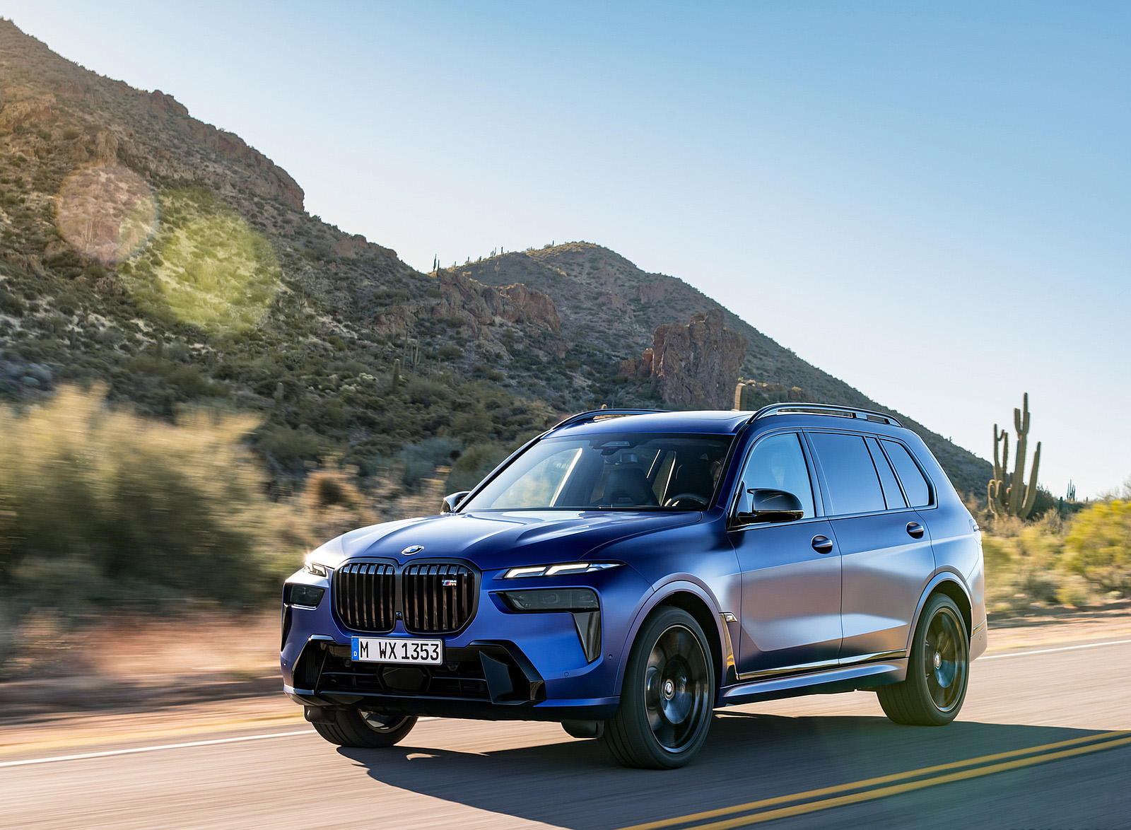 2023 BMW X7 M60i xDrive Front Three-Quarter Wallpapers  (5)