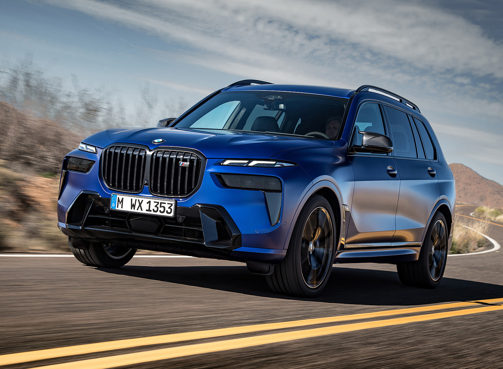 2023 BMW X7 M60i xDrive Front Three-Quarter Wallpapers (2)