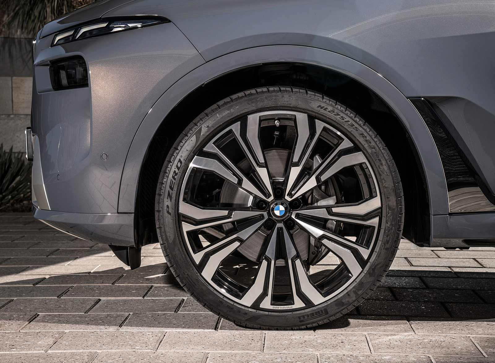 2023 BMW X7 Wheel Wallpapers #49 of 77