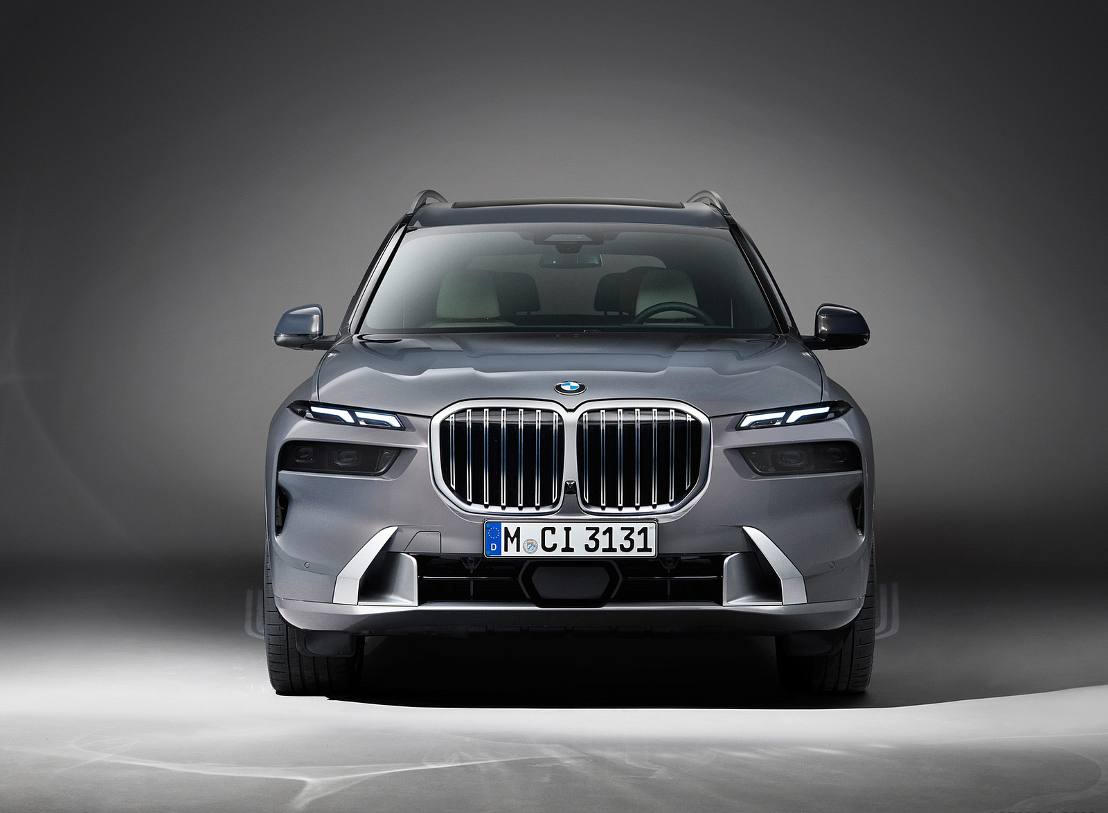 2023 BMW X7 xDrive40i Front Wallpapers (4)