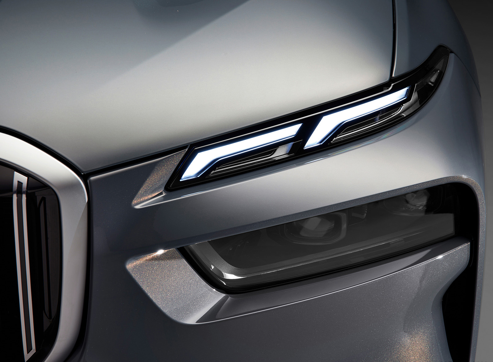 2023 BMW X7 xDrive40i Headlight Wallpapers #10 of 44