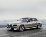 2023 BMW i7 xDrive60 Front Three-Quarter Wallpapers 150x120 (13)
