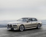 2023 BMW i7 xDrive60 Front Three-Quarter Wallpapers 150x120