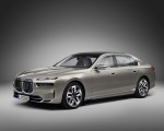 2023 BMW i7 xDrive60 Front Three-Quarter Wallpapers 150x120 (25)