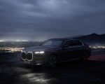 2023 BMW i7 xDrive60 Front Three-Quarter Wallpapers 150x120 (12)