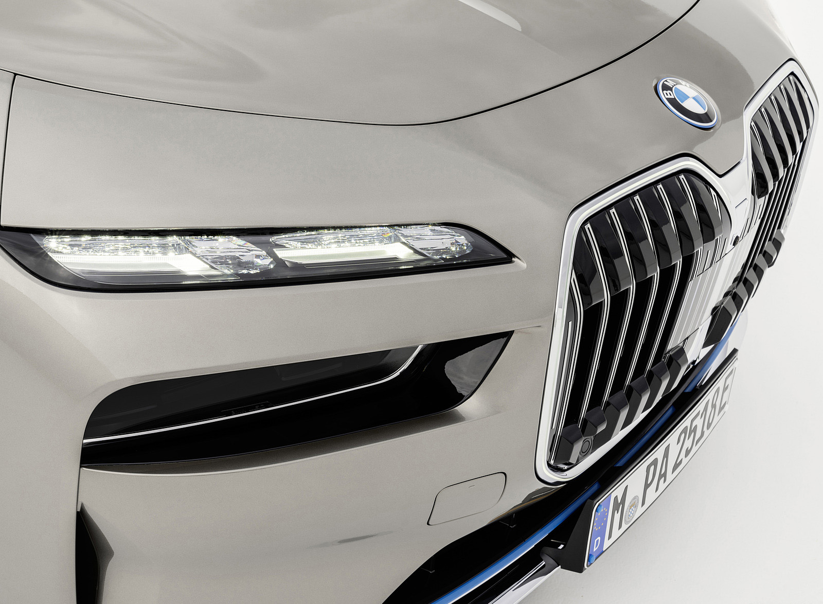 2023 BMW i7 xDrive60 Headlight Wallpapers #33 of 88