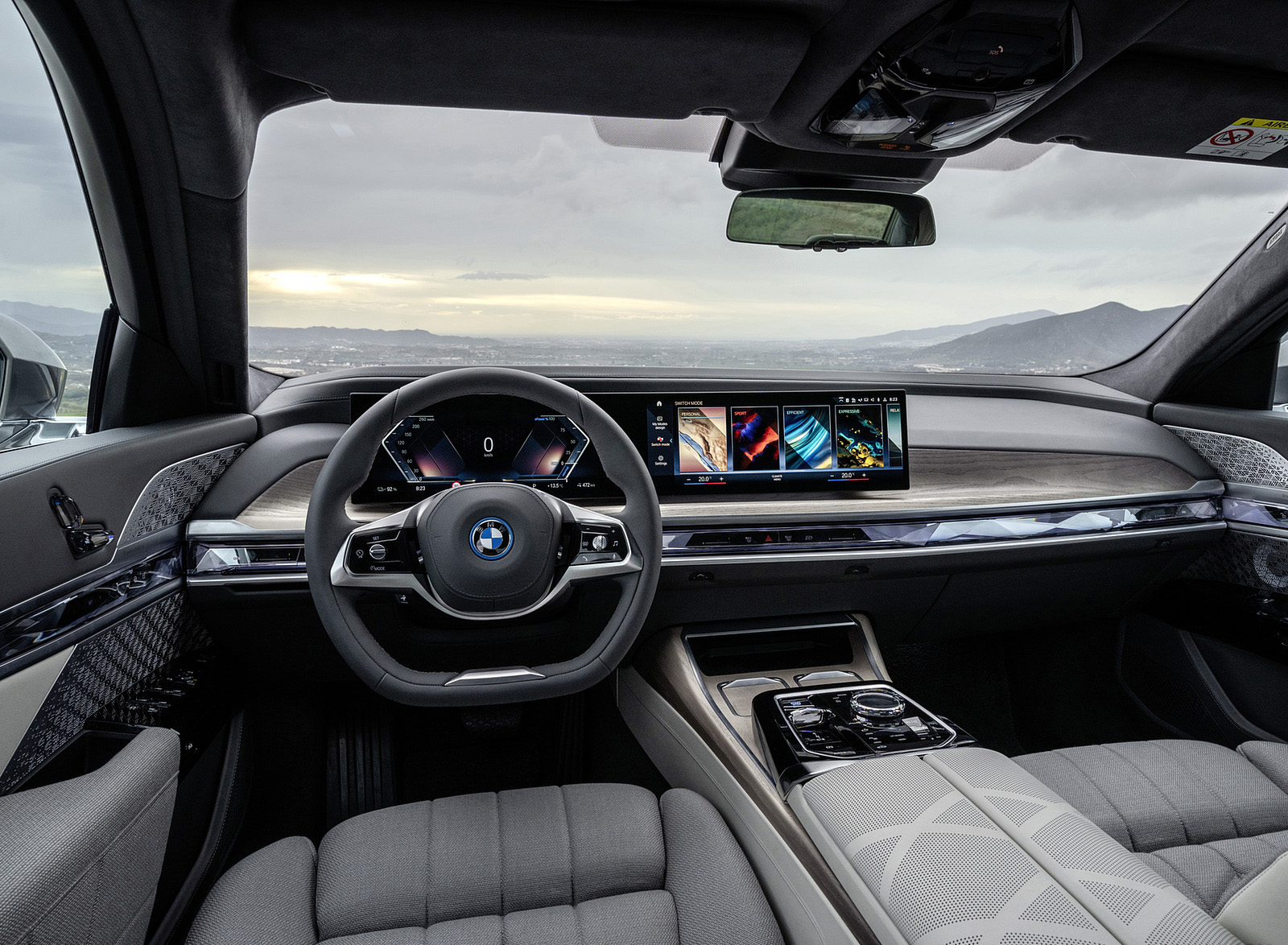 2023 BMW i7 xDrive60 Interior Cockpit Wallpapers  #46 of 88