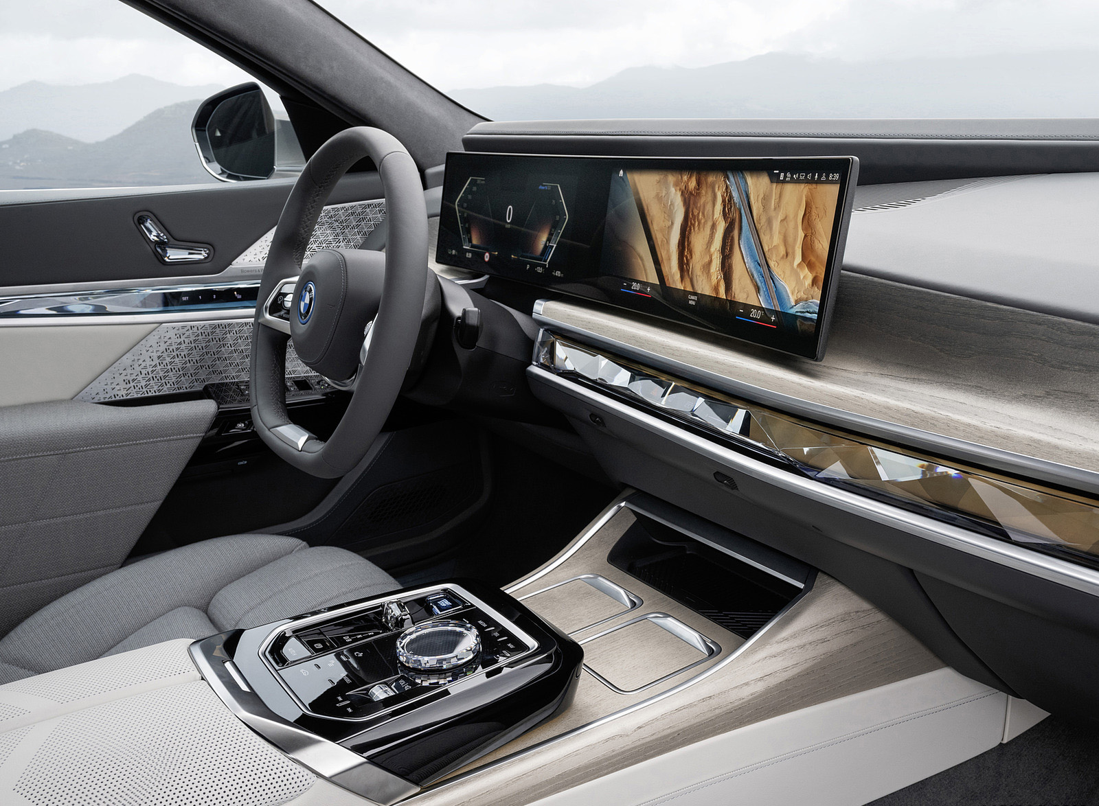 2023 BMW i7 xDrive60 Interior Wallpapers #51 of 88