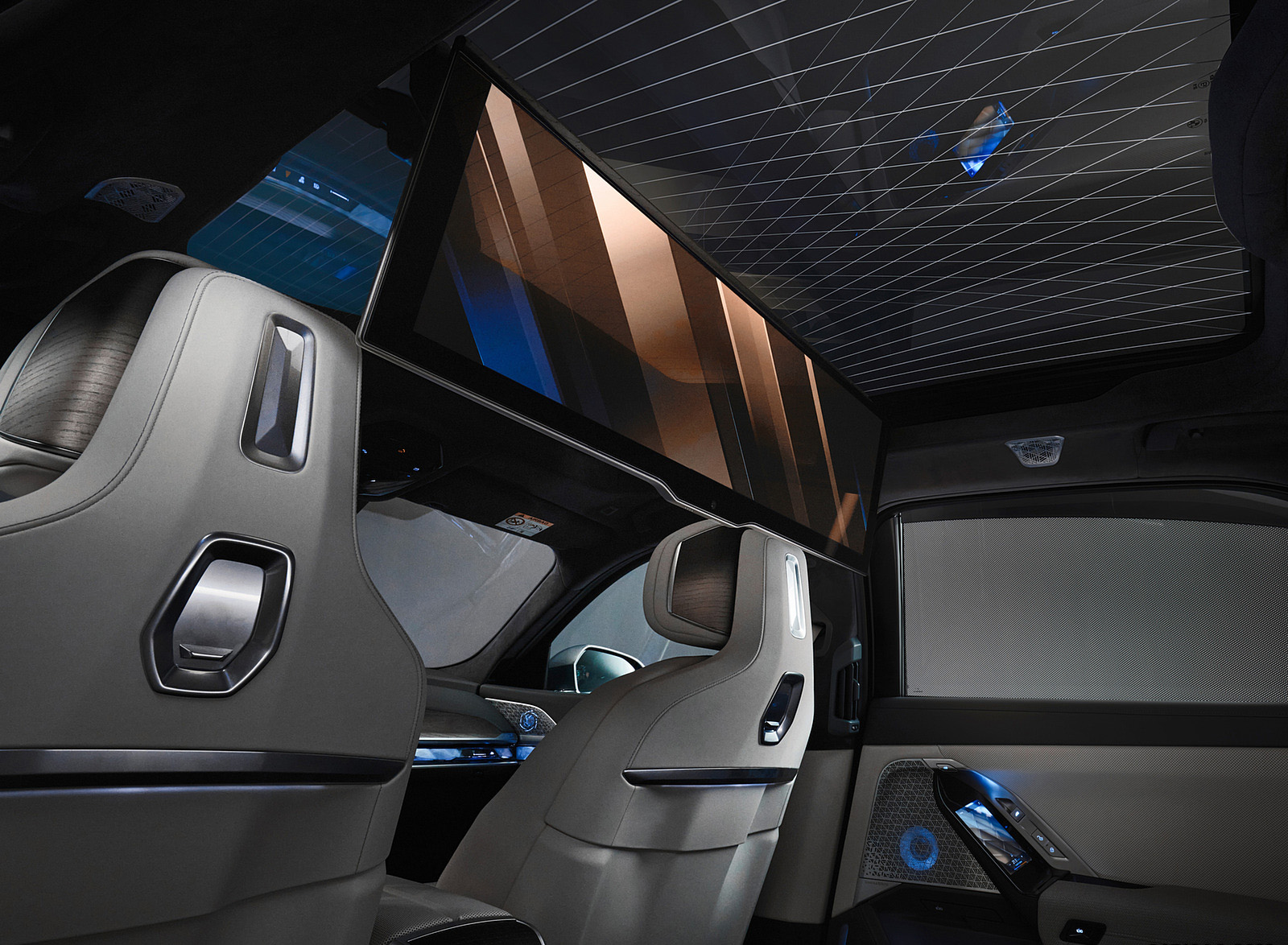 2023 BMW i7 xDrive60 Interior Wallpapers #69 of 88