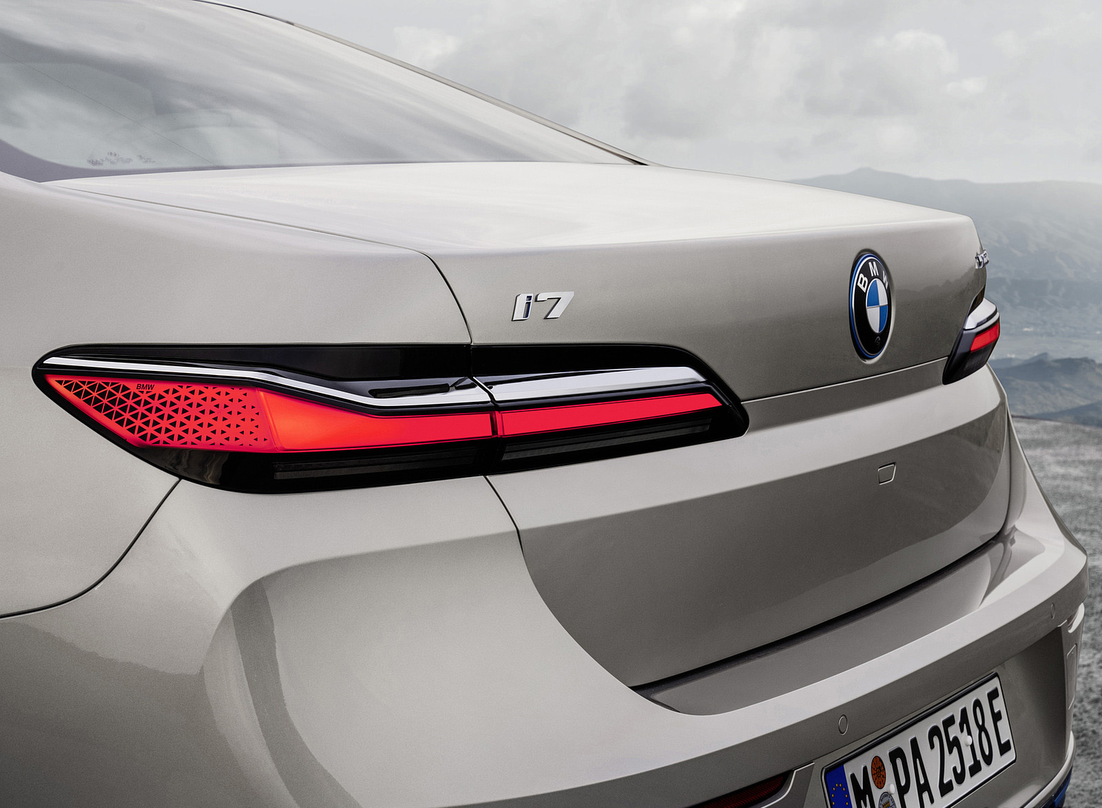 2023 BMW i7 xDrive60 Tail Light Wallpapers #38 of 88