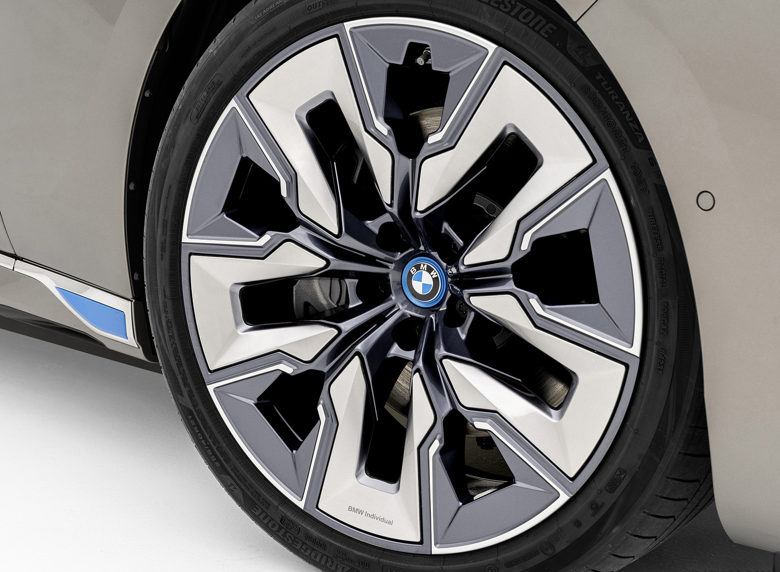 2023 BMW i7 xDrive60 Wheel Wallpapers  #36 of 88