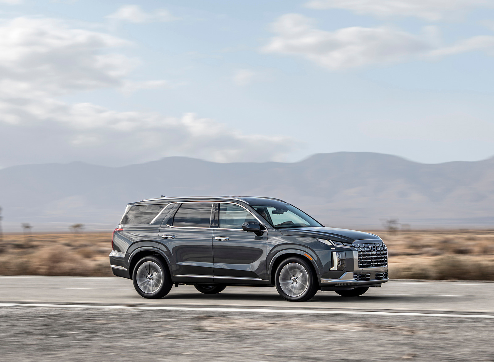 2023 Hyundai Palisade Front Three-Quarter Wallpapers #4 of 70