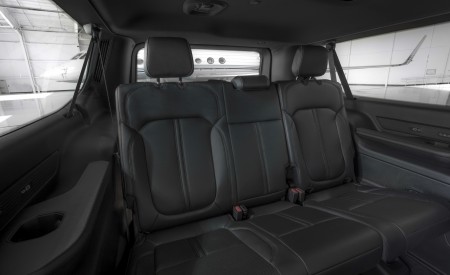 2023 Jeep Wagoneer L Interior Third Row Seats Wallpapers 450x275 (38)