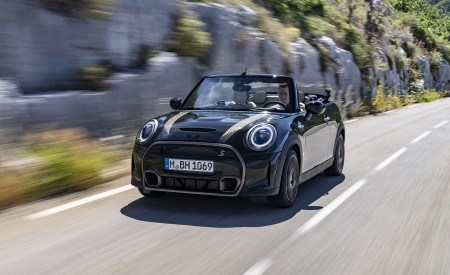 2023 MINI Cooper S Convertible Resolute Edition Front Wallpapers 450x275 (5)
