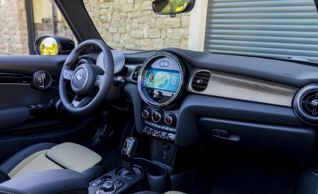 2023 MINI Cooper S Convertible Resolute Edition Interior Wallpapers 450x275 (60)