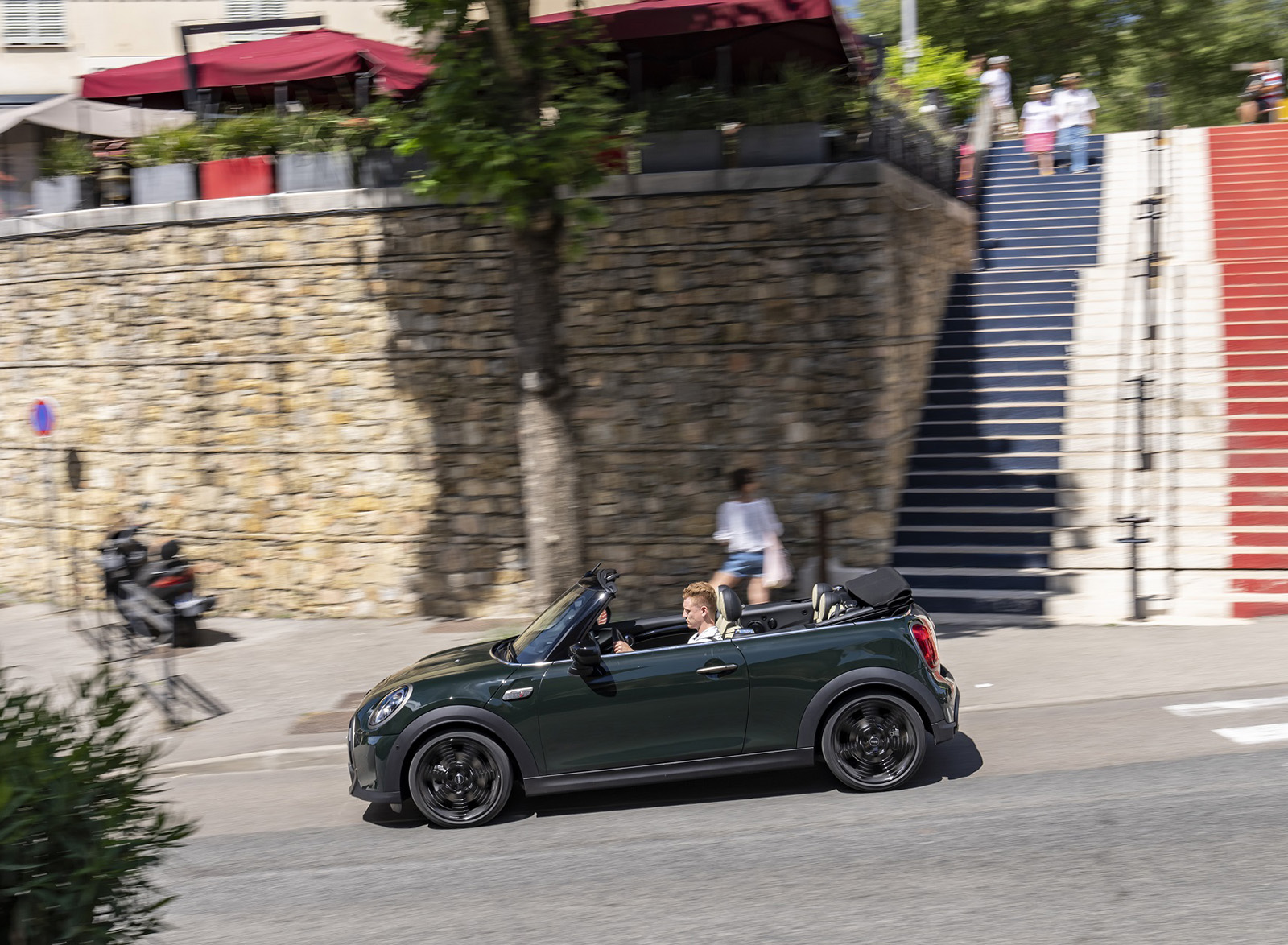 2023 MINI Cooper S Convertible Resolute Edition Side Wallpapers #32 of 67