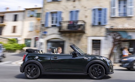2023 MINI Cooper S Convertible Resolute Edition Side Wallpapers 450x275 (24)